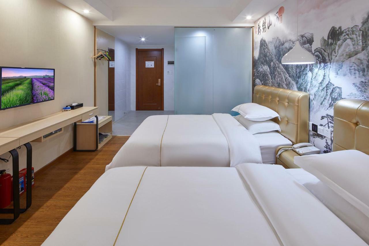 Insail Hotels Airport Road Гуанчжоу Экстерьер фото