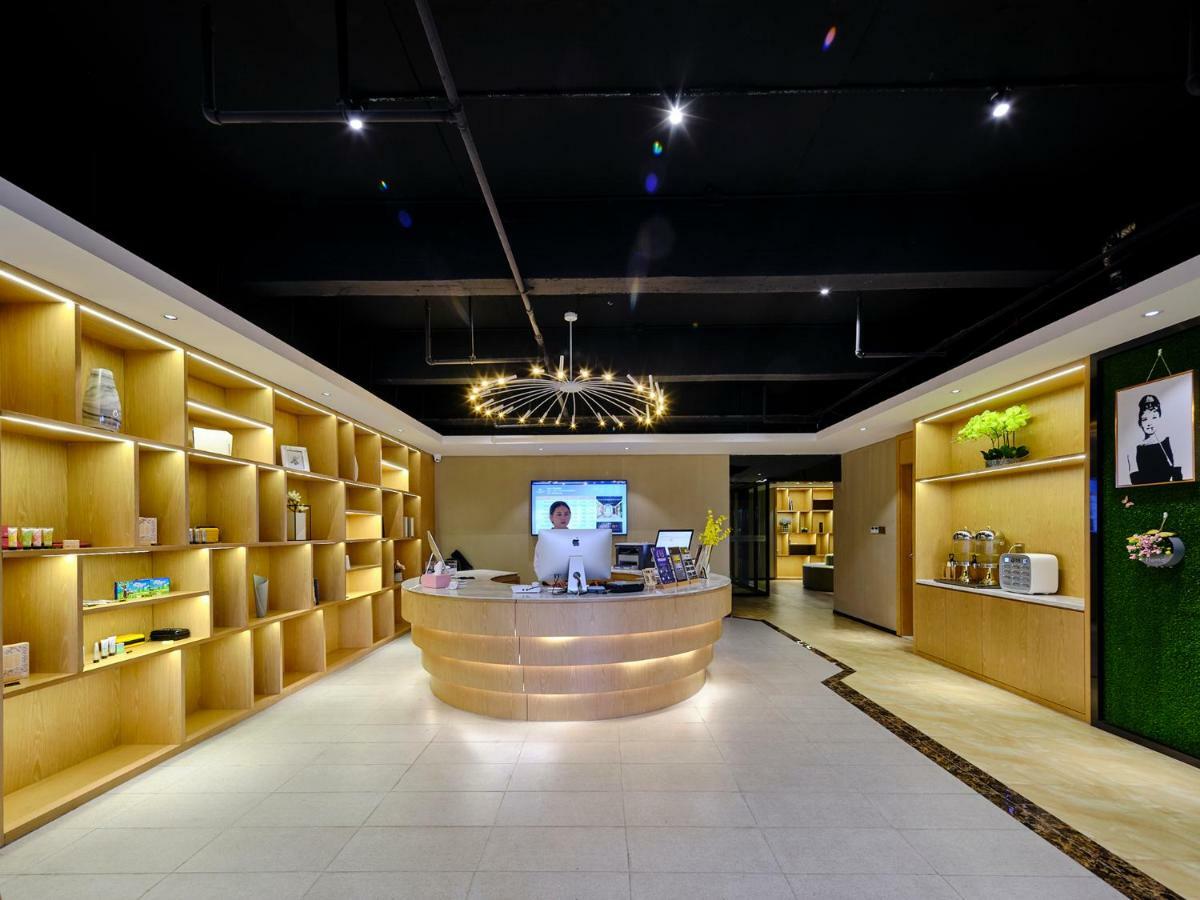 Insail Hotels Airport Road Гуанчжоу Экстерьер фото